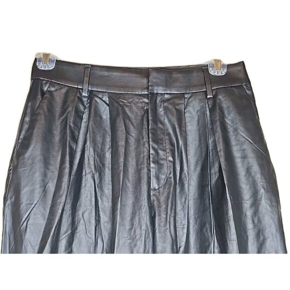 Banana Republic NWT Women's Black Vegan Leather Joggers Size 6 NEW t3 - Picture 3 of 8